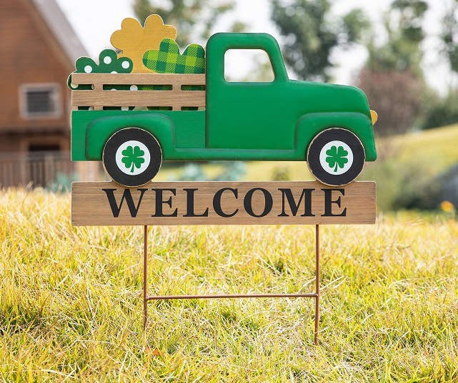 Shamrock Truck Welcome Yard Sign