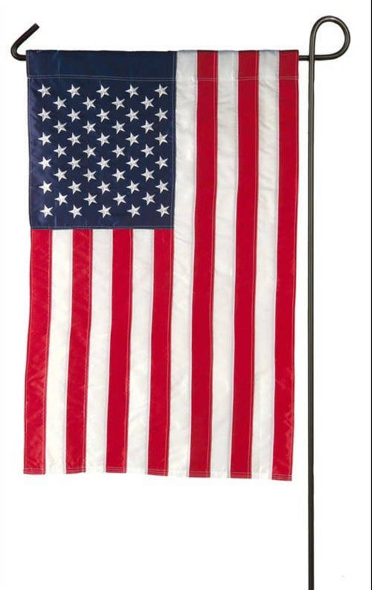 American Appliqué Garden Flag